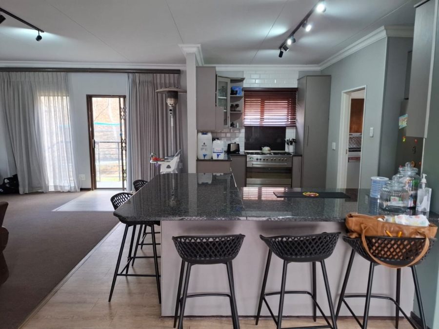 3 Bedroom Property for Sale in Heuwelsig Free State
